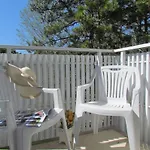 Tranquil Family Getaway-beahost *